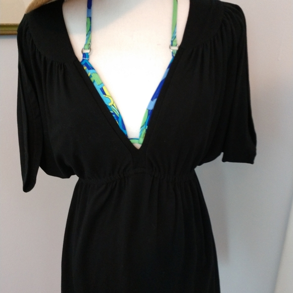 Guess Black Low Cut Top or Swim Cover-up - Picture 2 of 5